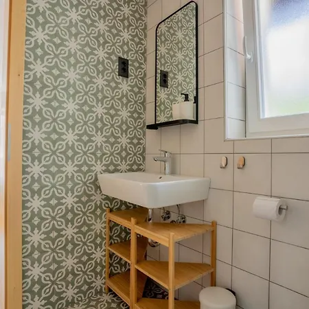 Corner House Near Bled Apartamento *