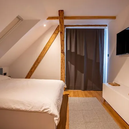 Corner House Near Bled Apartmán
