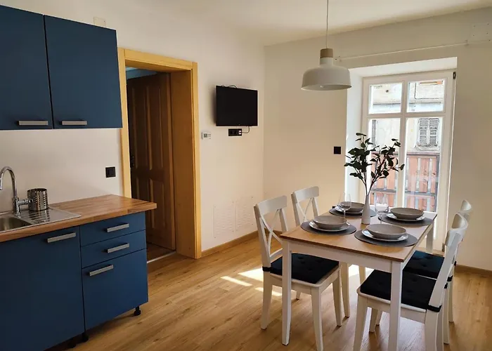 Corner House Near Bled 公寓