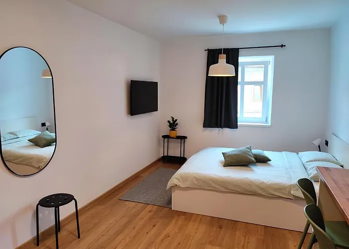 Corner House Near Bled Apartman *