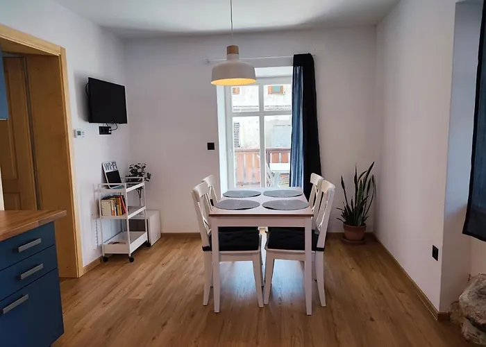 Daire Corner House Near Bled