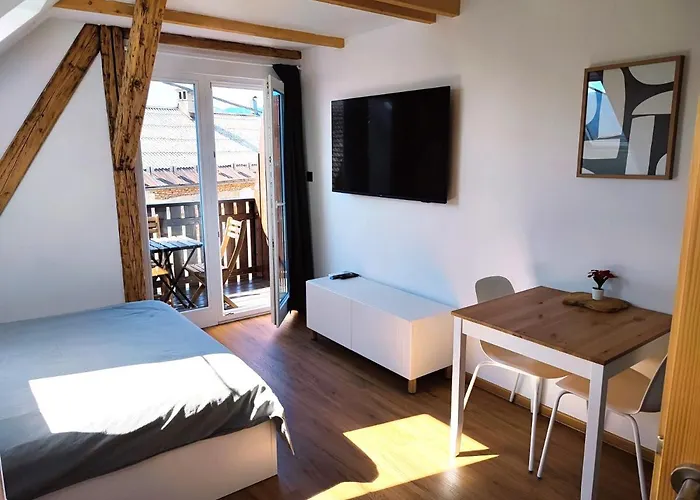 Corner House Near Bled Apartman *