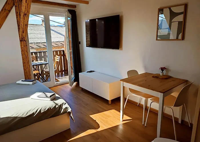 Corner House Near Bled 公寓